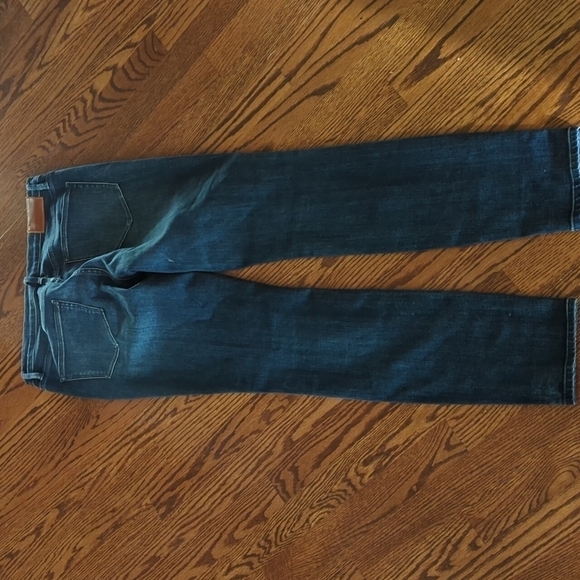 Madewell Jeans Skinny blue denim jeans.  Ripped knee Darker wash  W 29 L 32 - Picture 6 of 12